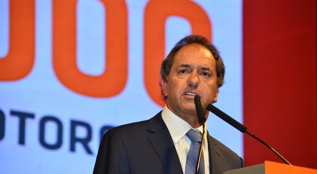 Scioli habló de un “ajuste brutal” del gobierno macrista