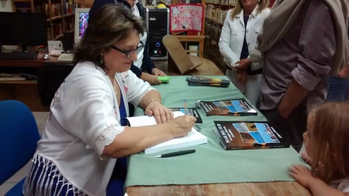 Miramar: En la Biblioteca Municipal se presento el libro sobre Mar del Sud