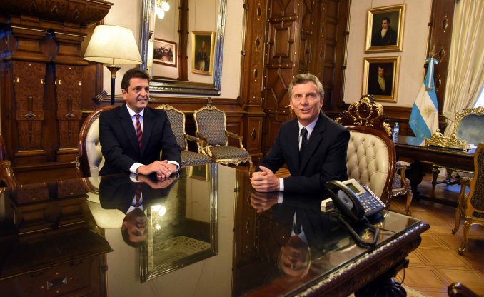 Massa será el dirigente opositor que acompañará a Macri a Suiza