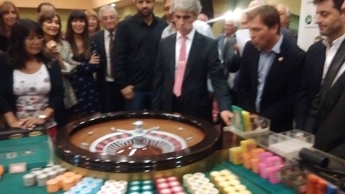 Casino de Miramar: Se lanzó la primera bola, fue el colorado el 30