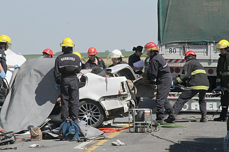 Más dolor en la tragedia familiar de la ruta 85: murió la bebé de un año