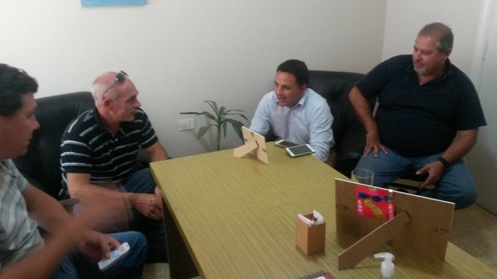 Otamendi: El Delegado Municipal R. Trama con el Secretario de  Gobierno, M.Scarpignato