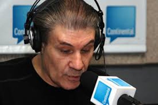 La multivocalidad en problemas: Echaron a Víctor Hugo Morales