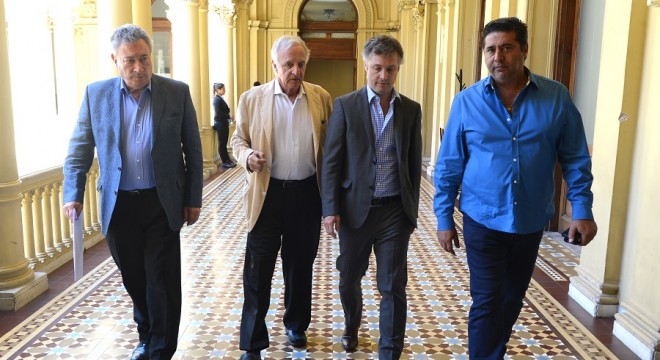 El Gobierno licitará Fútbol para Todos a mitad de año