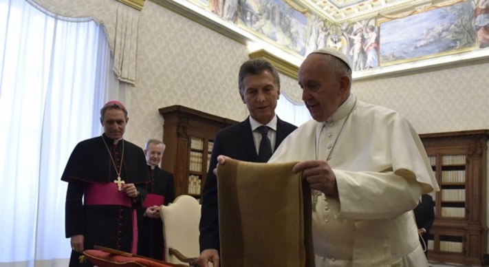 El Papa le pidió a Macri que no lleve a Antonia y le preguntó por Milagro Sala