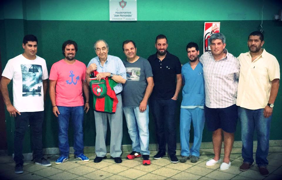 El Polideportivo del club Círculo lleva el nombre de “Juan Hernández”