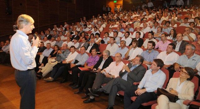 La Plata: Sebastián Ianantuony participó de una jornada del Ministerio de Producción