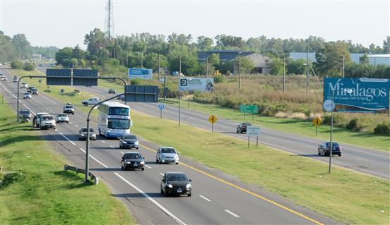 Ruta 2: un hombre y una mujer se mataron cuando volvían de la costa