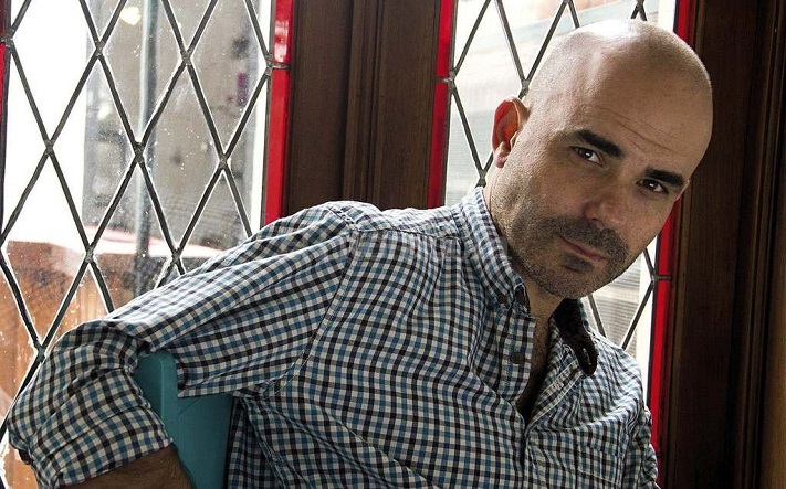 Eduardo Sacheri ganó el premio Alfaguara por “La noche de la usina”