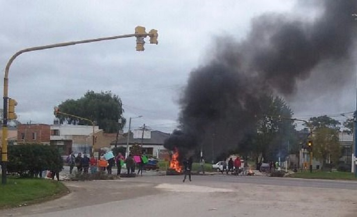 Mar del Plata: Cortan ruta 88 por falta de transporte escolar