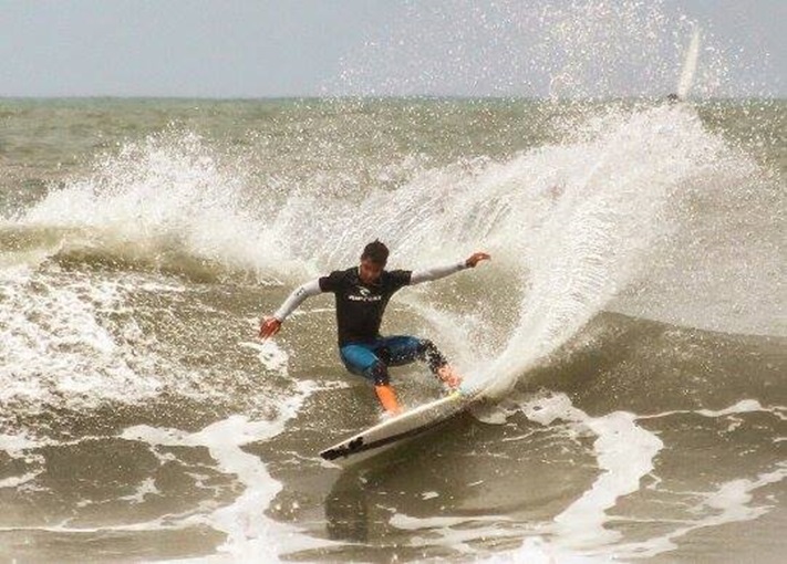 Miramar: Sebastián Menéndez una promesa del surf en ascenso