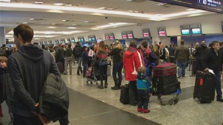 Desde países vecinos es hasta 50% más barato volar a Europa o EE.UU.