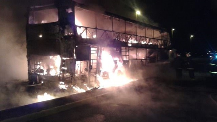 Mar del Plata: Se incendió un micro de larga distancia en plena avenida Luro