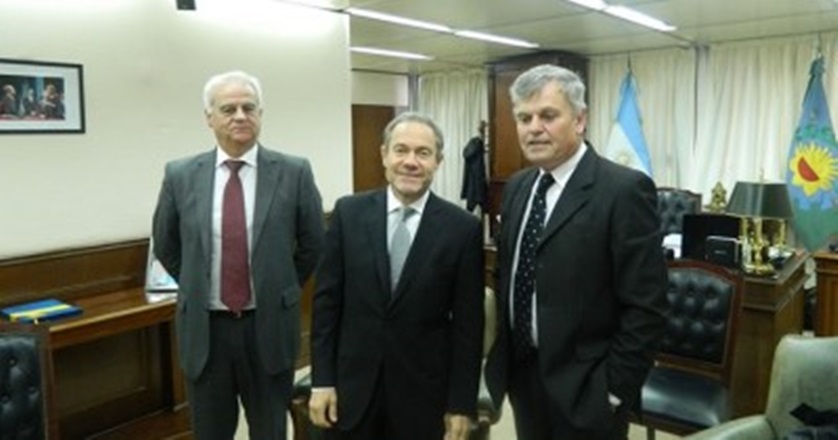 Honores se reunió con el Ministro de Justicia para analizar la situación carcelaria