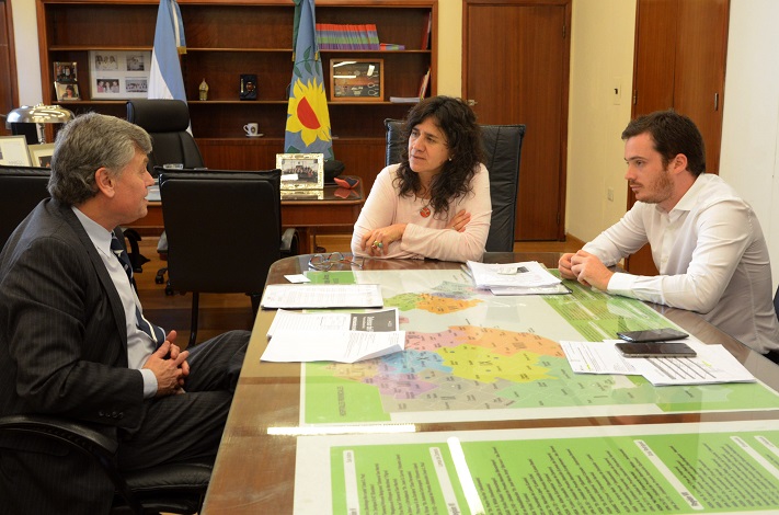 Honores y la ministra Ortiz analizaron las políticas sanitarias de la Provincia