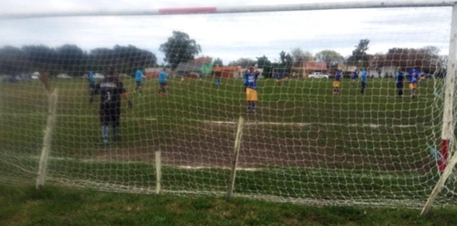 Miramar: El fútbol de los barrios tiene tres punteros: Racing, Boca, y Mitre