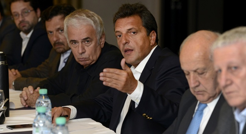 Massa prepara una mesa nacional para mostrar la vigencia de su armado con De la Sota
