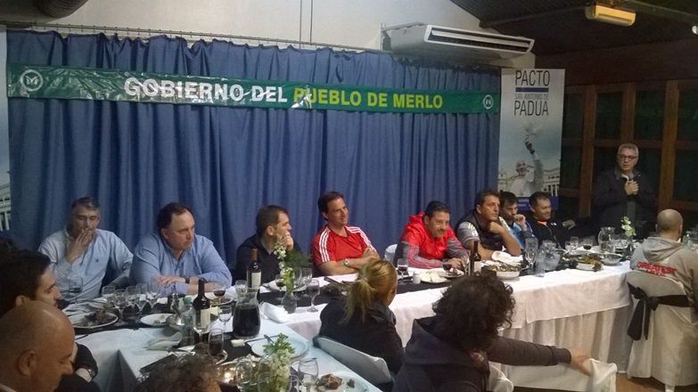 Merlo: Germán Di Cesare junto a Sergio Massa, y Gustavo Menéndez