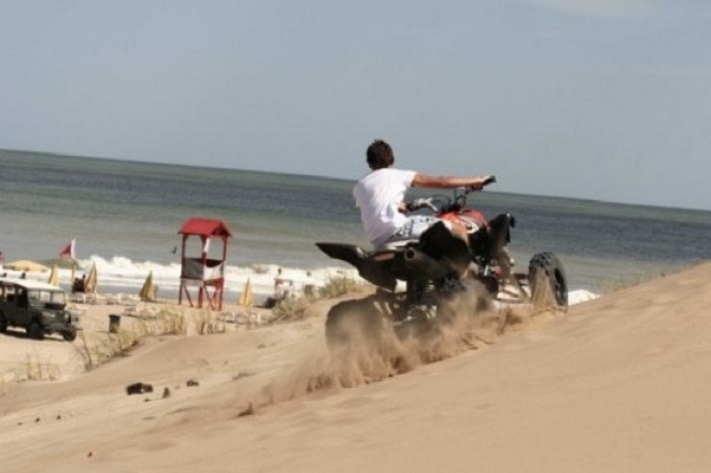 Avanza la prohibición de los cuatriciclos en las playas de la Provincia