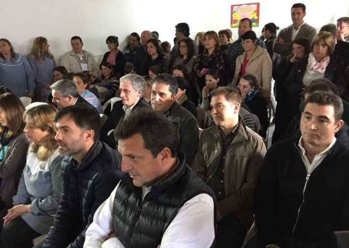 Castelli: Massa, junto a Germán Di Cesare, visitaron al Intendente Echarren