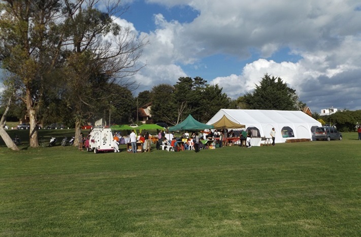 Miramar: Feria de la Economía Social en el Parque de los Patricios