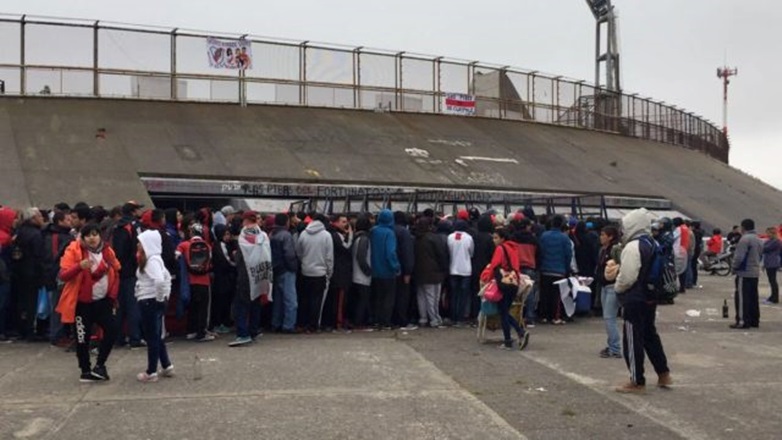 Mar del Plata: Los hinchas de River agotaron las populares