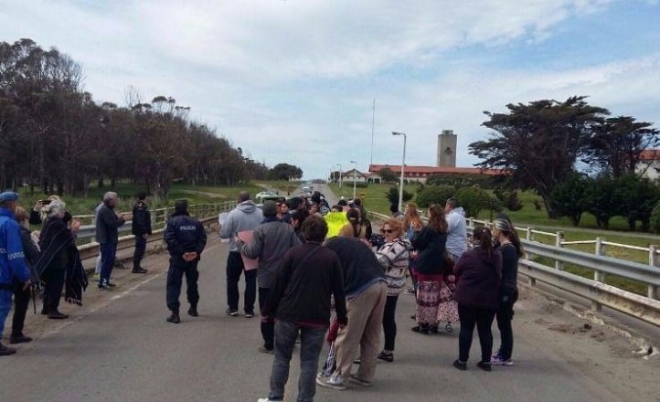 Corte Ruta 11:  Por el cierre del servicio de emergencia en Chapadmalal