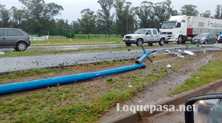 Accidente en ruta 88: un camión embistió una columna