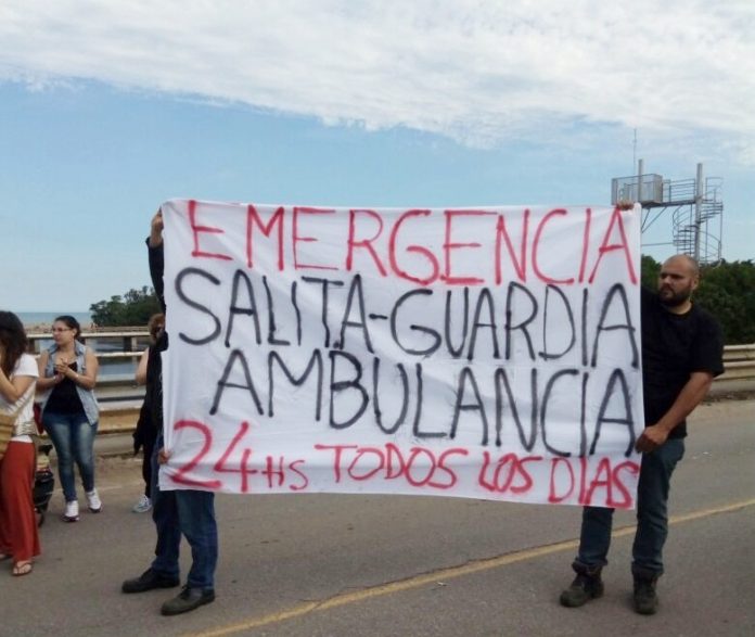 Vecinos de Chapadmalal volvieron a cortar ruta 11 en reclamo del servicio de emergencia