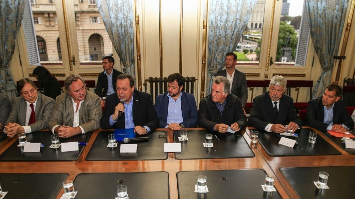 Acuerdo público-privado para una buena temporada en la costa