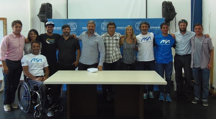 Despidieron a la delegación argentina que competirá en el Mundial de Surf Adaptado