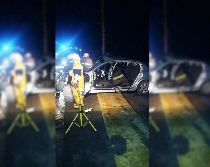 Accidente en la ruta 11: un auto impactó contra una columna