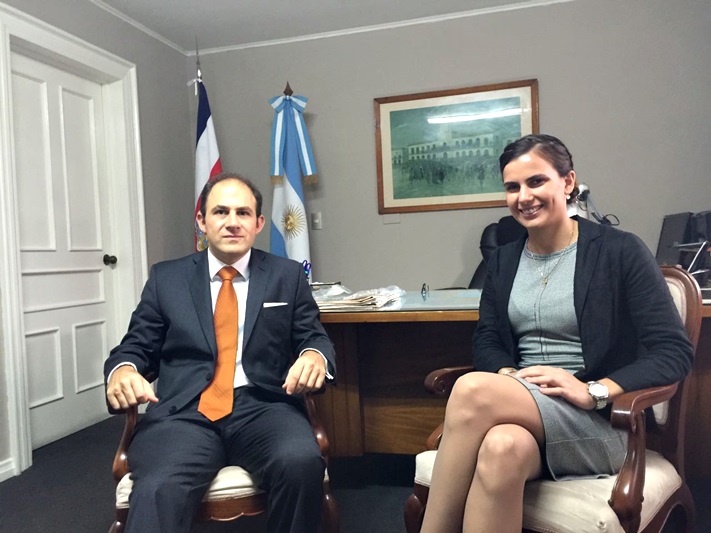 El Embajador Argentino en Costa Rica, M. Caucino recibió a Catalina Asiaín