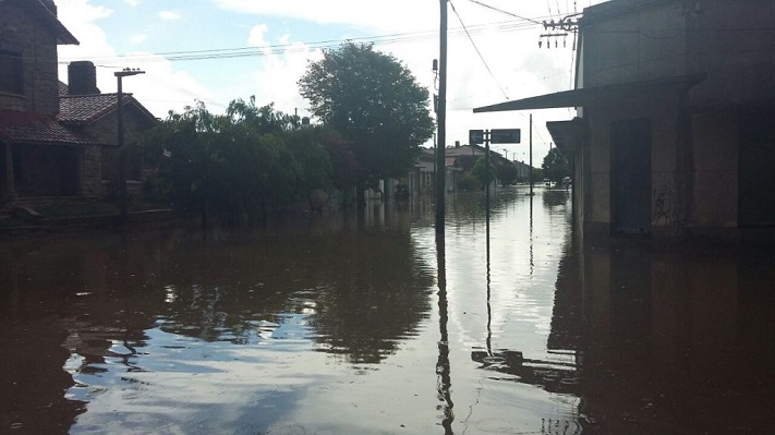 Balcarce: llovieron más de 90 milímetros en 40 minutos y se inundó casi todo