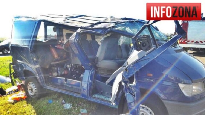 Volcó una combi en la ruta 2 y hay doce heridos