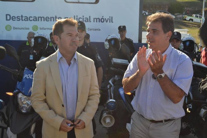 Mar del Plata: El Intendente Municipal, Di Cesare recibió 16 motos para CPC