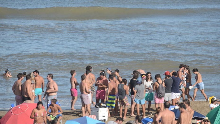 Las tapiocas invadieron las playas de Gesell y Pinamar