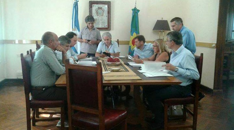 El Intendente Municipal, Germán Di Cesare, mantuvo una reunión con intendentes del FR
