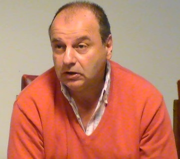 “Hay que hablar más de ideas, menos de las cosas, y nada de los hombres”