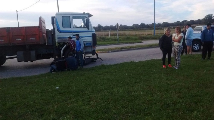 Joven motociclista murió tras chocar con un camión en la ruta 88