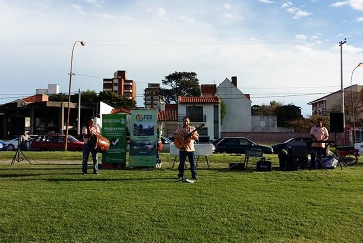 Miramar: Jonatan Troussel se presenta en el teatro “Abel Santa Cruz”