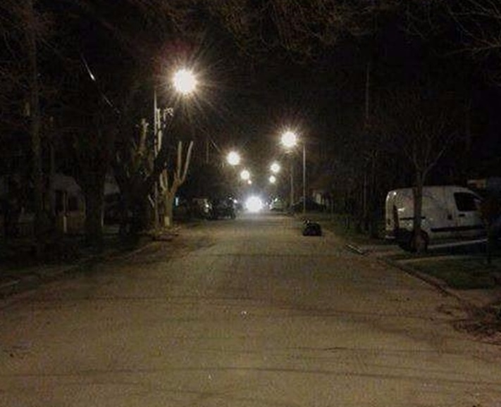 Nuevo corredor lumínico y arreglo de calles en Miramar
