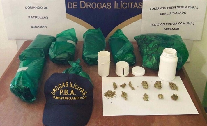 Miramar: secuestran un kilo y medio de hojas de coca y cogollos de marihuana