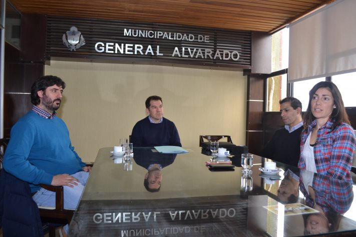 Firma de convenio: otra empresa se radicará en la ciudad de Miramar