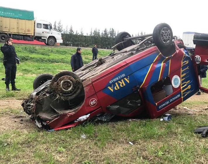 Custodios de Macri protagonizaron brutal choque en Ruta 9: Dos personas graves