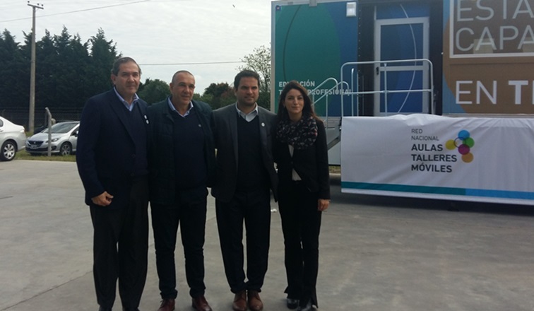 INET: Leandro Goroyesky presentó 7 aulas talleres móviles en Mar del Plata