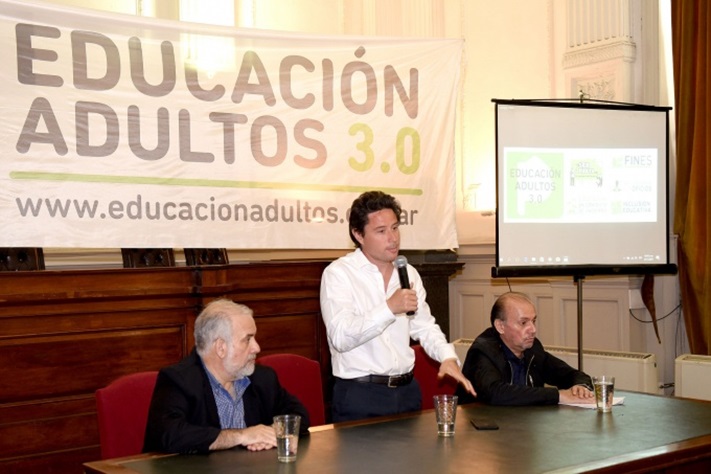 La provincia de Buenos Aires garantizará 180 días de clases
