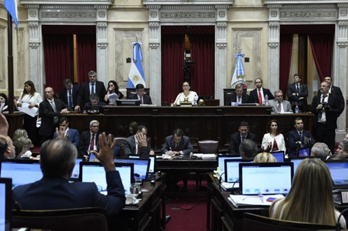 Senadores dieron media sanción a la reforma previsional