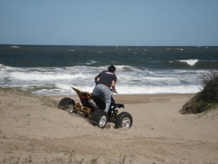 La Provincia: desde la legislatura buscan regular el uso de cuatriciclos en las playas de la Costa Atlántica