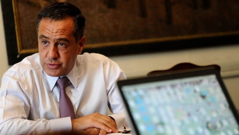 Internaron al ministro de Educación, Alejandro Finocchiaro